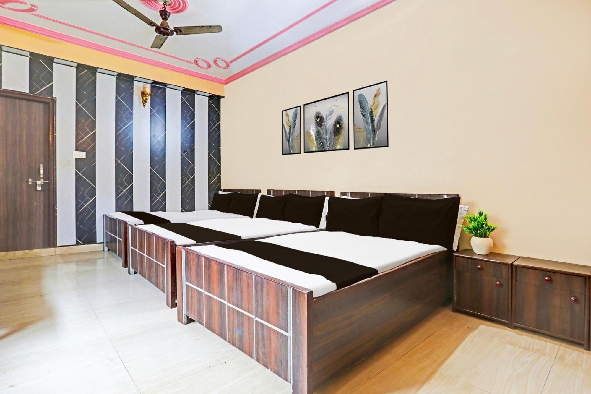 Hotel O Arvi Guest House Варанасі Екстер'єр фото
