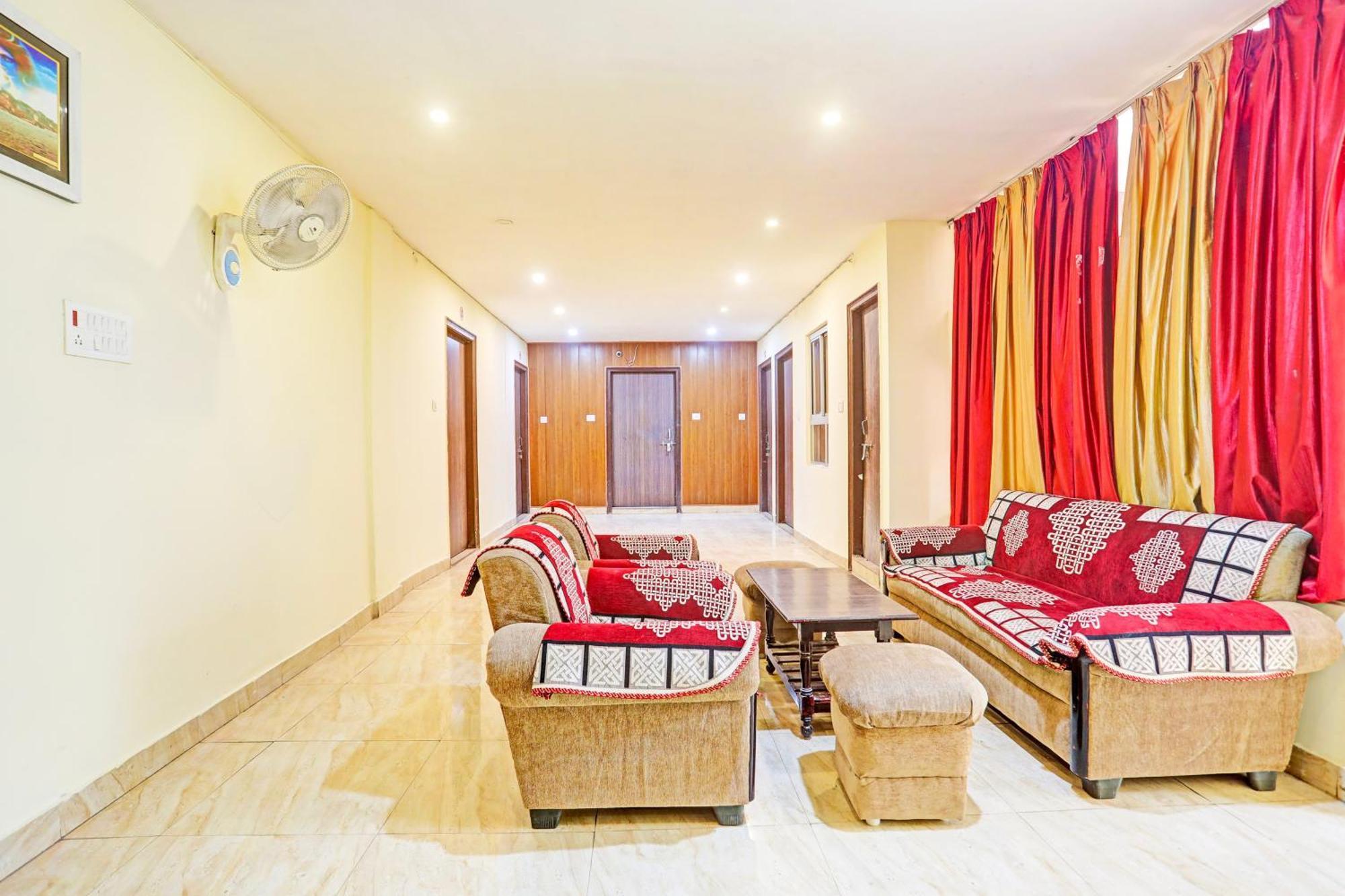 Hotel O Arvi Guest House Варанасі Екстер'єр фото