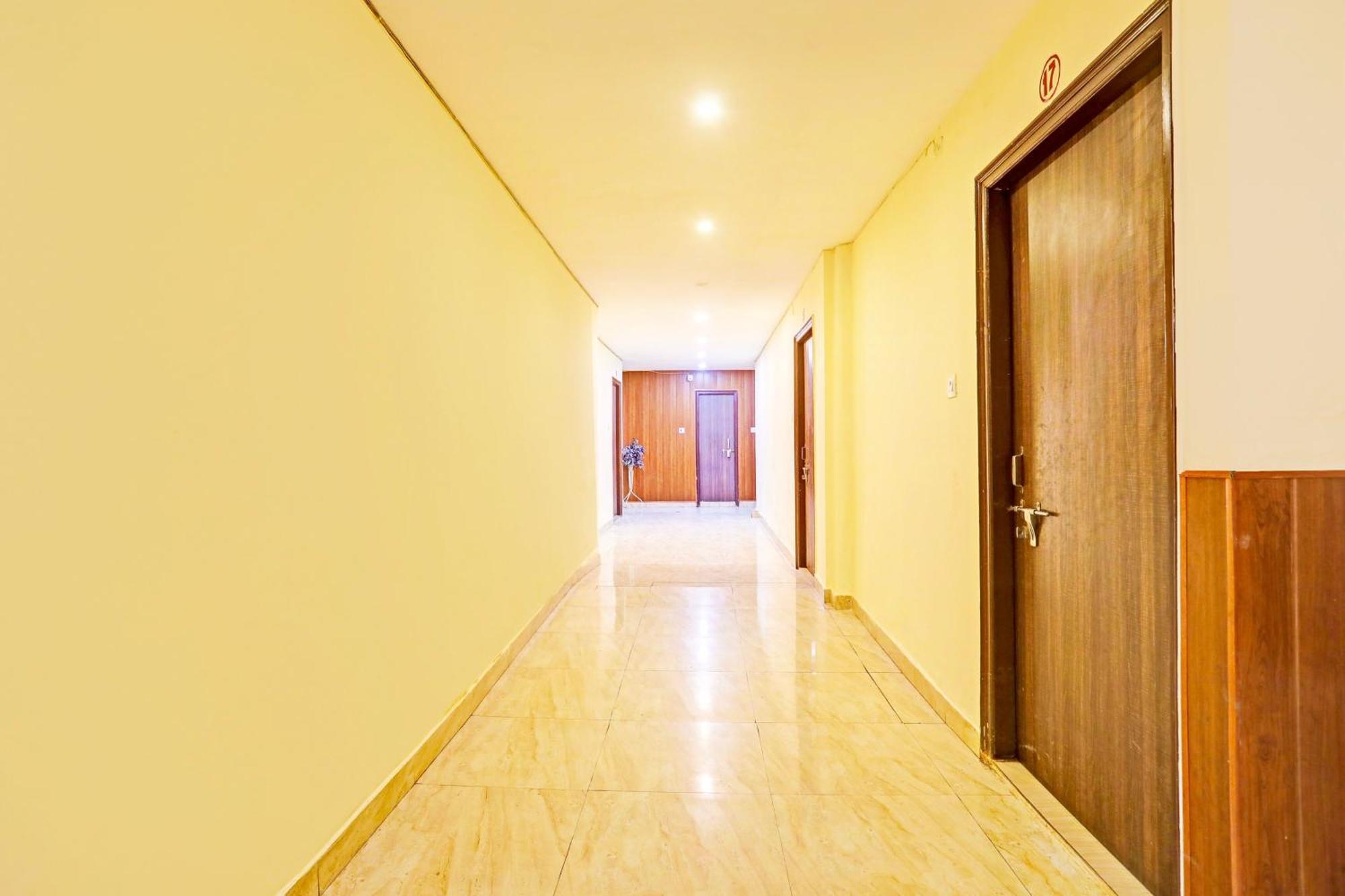 Hotel O Arvi Guest House Варанасі Екстер'єр фото