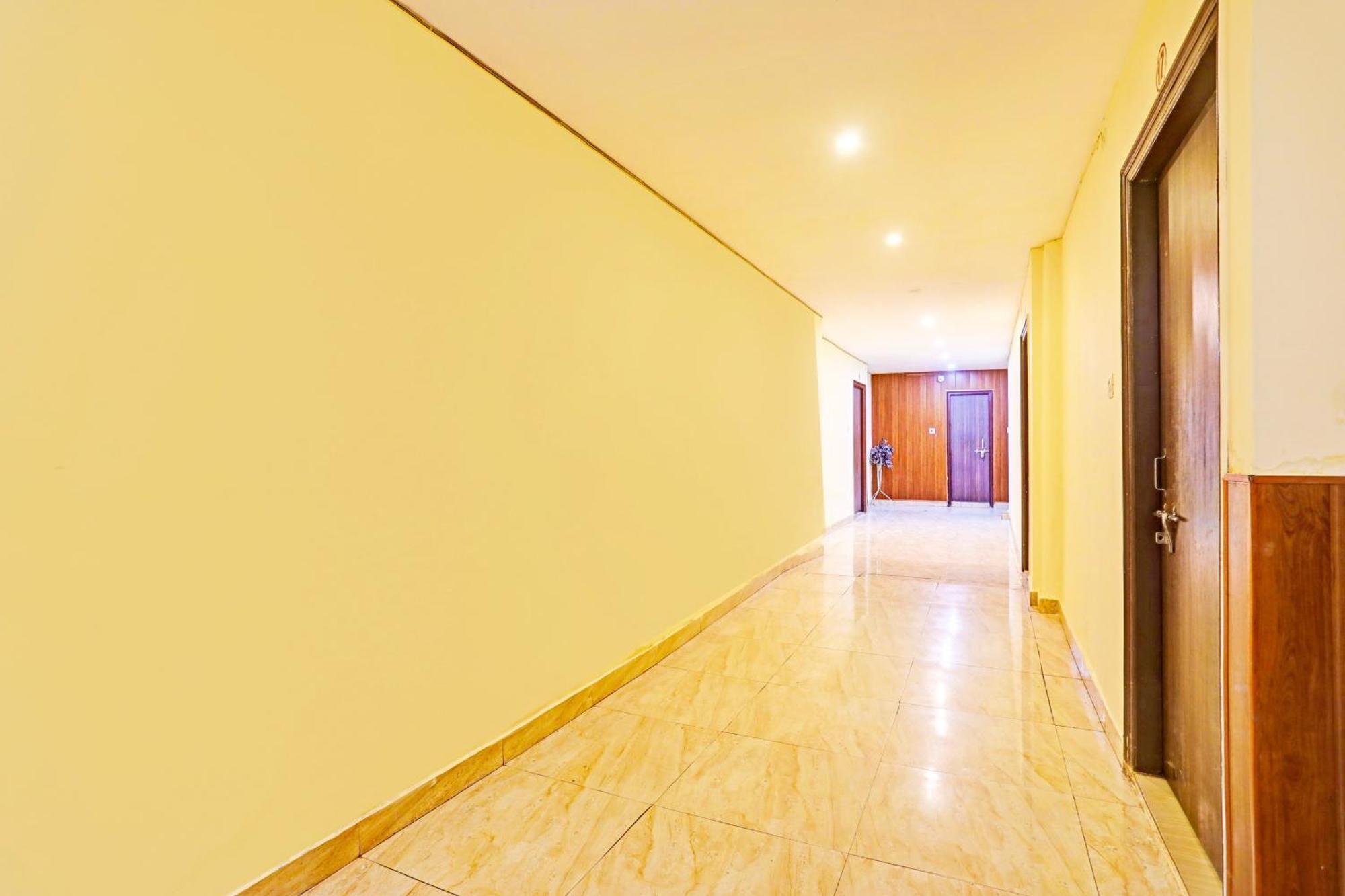 Hotel O Arvi Guest House Варанасі Екстер'єр фото